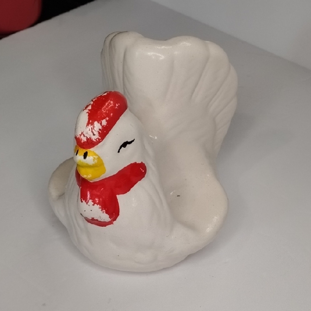 P-016 Vintage Ceramic Hen Napkin Holder Figurine
